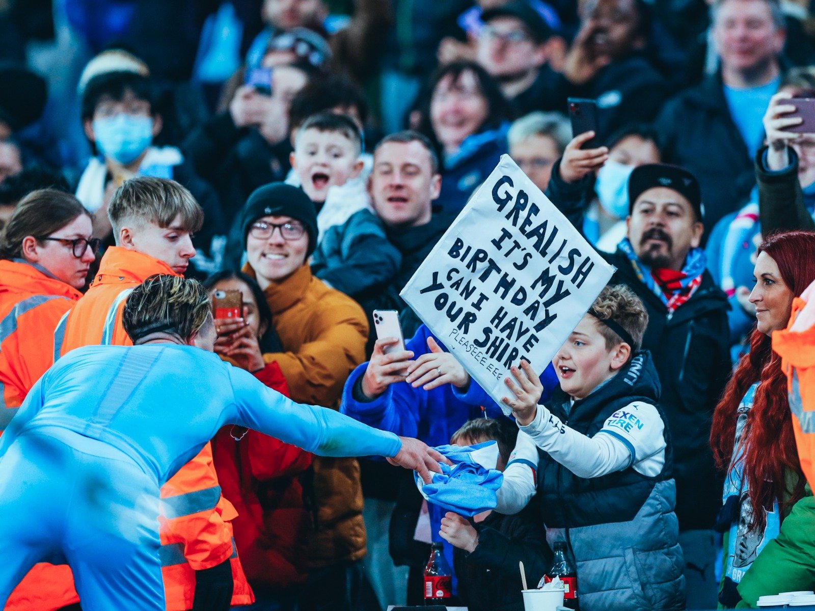 场上的人数 场上的人数